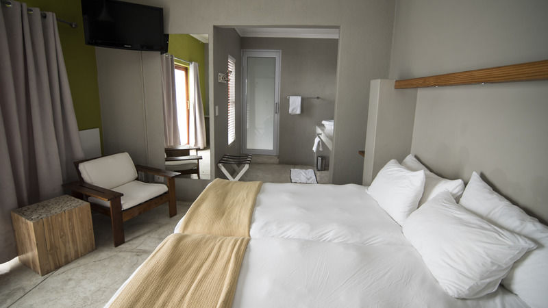 Organic Stay Guesthouse Свакопмунд Экстерьер фото